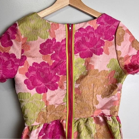 KOKO Pink Floral Patterned Designer Short Sleeve Dress Size Small EUC - Picture 5 of 6